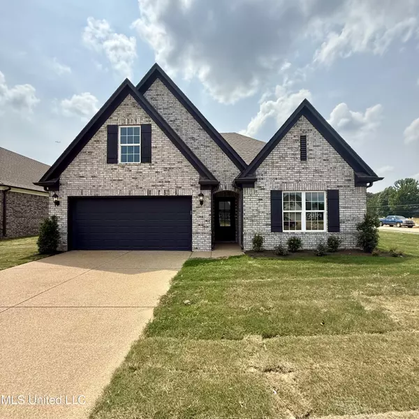 8939 Bunch Cove, Southaven, MS 38672