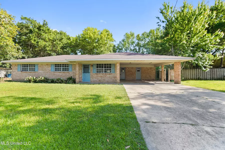 403 Brumbaugh Road, Ocean Springs, MS 39564