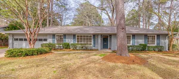 5256 Saratoga Drive, Jackson, MS 39211