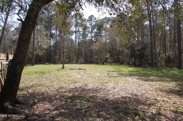 Ocean Springs, MS 39564,8420 Elm Avenue