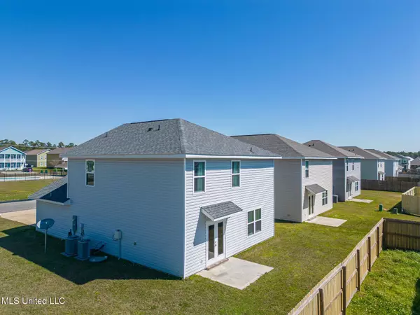 Ocean Springs, MS 39564,2000 Carondelet Street