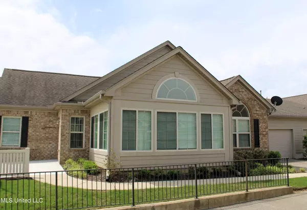 Olive Branch, MS 38654,8651 Parkview Oaks Circle