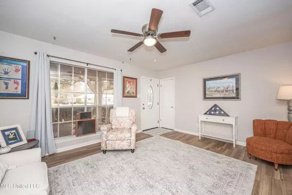 Ocean Springs, MS 39564,1110 Bristol Boulevard