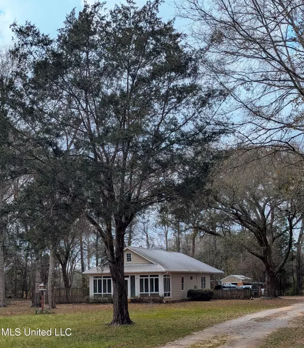 21217 Trails End Road, Moss Point, MS 39562