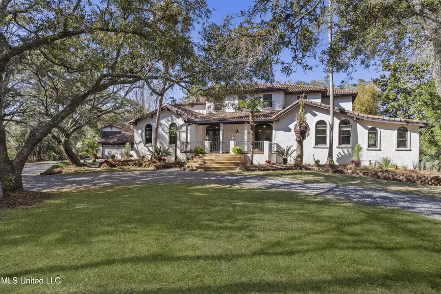 1105 Le Voyageur Drive, Ocean Springs, MS 39564