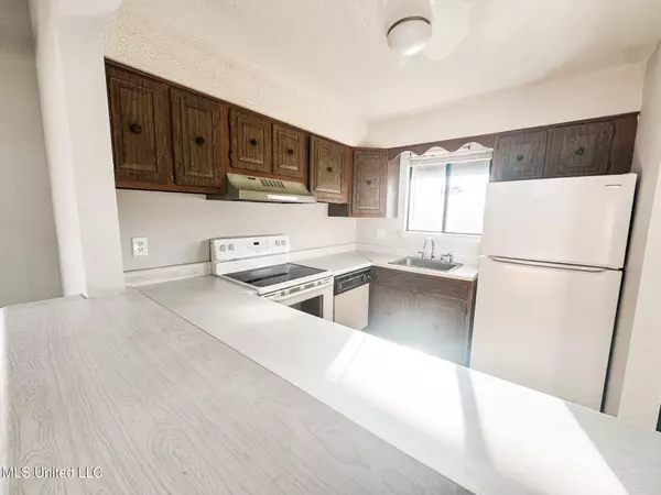 Diamondhead, MS 39525,208 Molokai