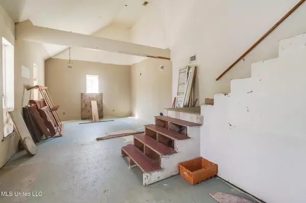 Bay Saint Louis, MS 39520,7381 Bayside Drive