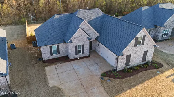 Nesbit, MS 38651,5289 Watson Place Lane