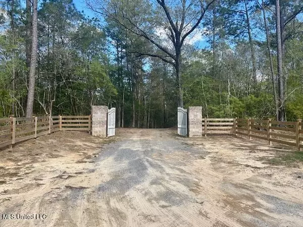 Saucier, MS 39574,21826 W Wortham Road