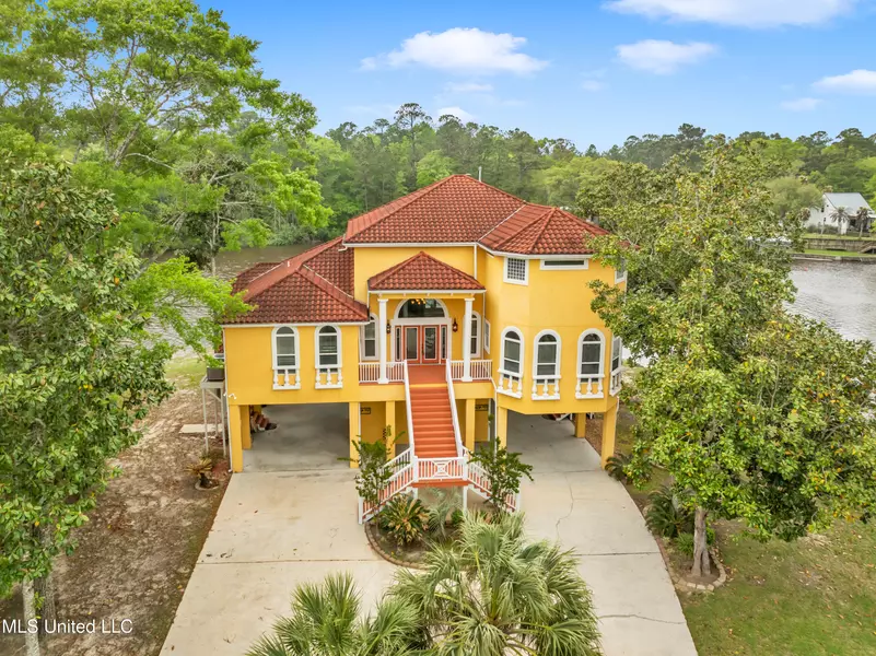 4000 Riverview Drive, D'iberville, MS 39540