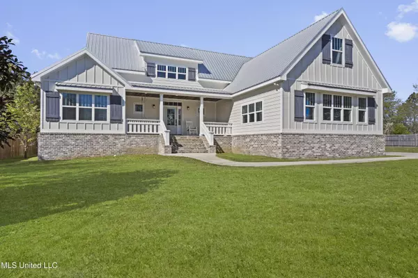 Waveland, MS 39576,107 Seabrook Drive