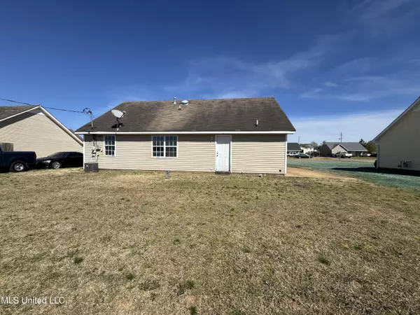 Holly Springs, MS 38635,814 W Ridge Cove