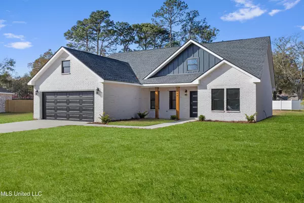 Ocean Springs, MS 39564,2608 N 8th Street