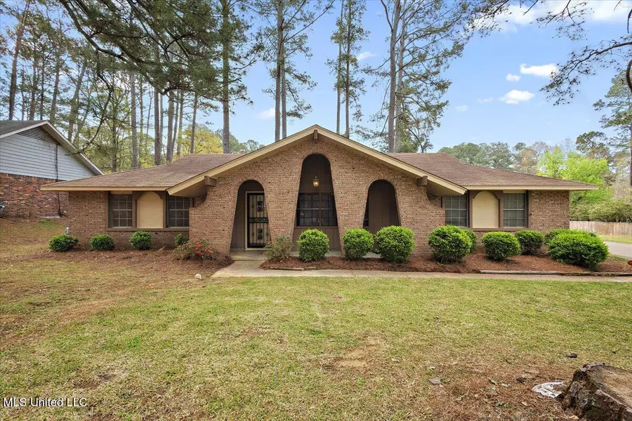 169 Fox Meadows Road, Jackson, MS 39212