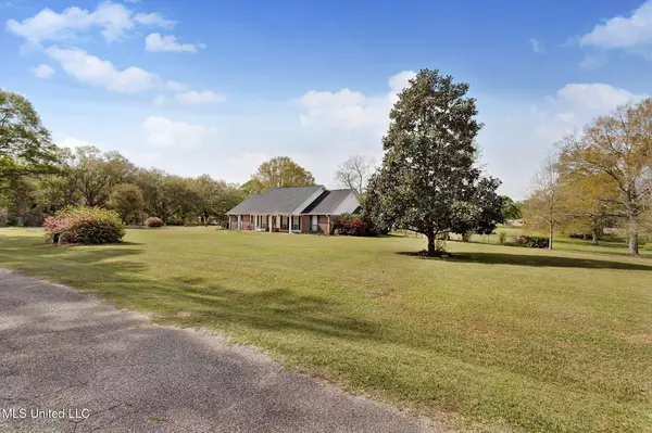 Picayune, MS 39466,16 Woodridge Lane