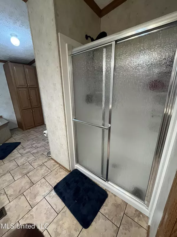 Byhalia, MS 38611,276 Hill View Circle