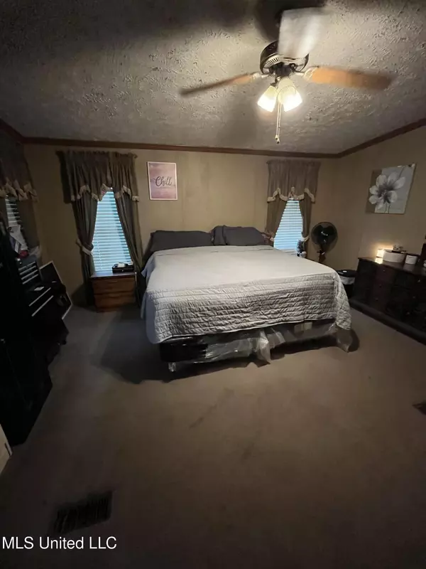 Byhalia, MS 38611,276 Hill View Circle