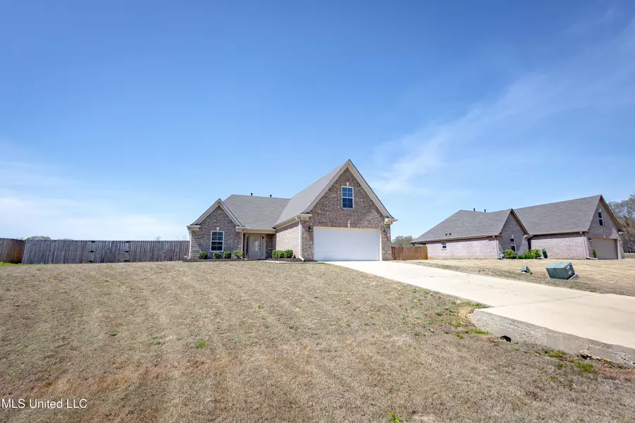 7599 Ridgefield Drive, Horn Lake, MS 38637