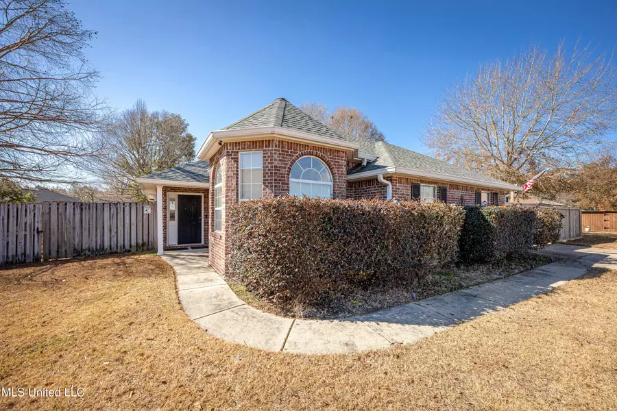 2901 Joni Drive, Ocean Springs, MS 39564