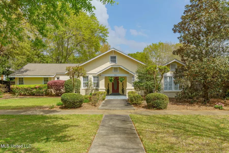 301 4th Avenue, Hattiesburg, MS 39401