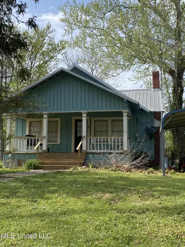 Jonesville, LA 71343,223 Deadening Road