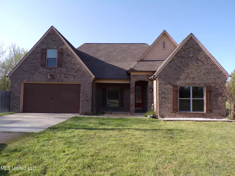 517 Golden Pond Drive, Coldwater, MS 38618