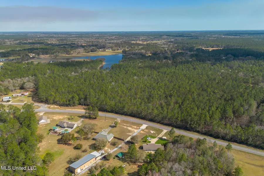 Rocky Hill Dedeaux Road, Kiln, MS 39556