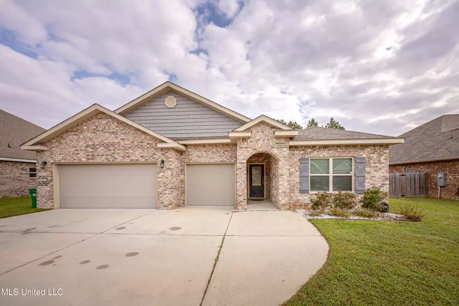 6436 Chickory Way, Ocean Springs, MS 39564