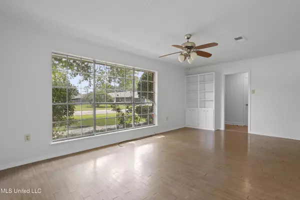 Gulfport, MS 39507,2 Lexington Place