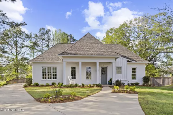 Ridgeland, MS 39157,306 Herons Lane