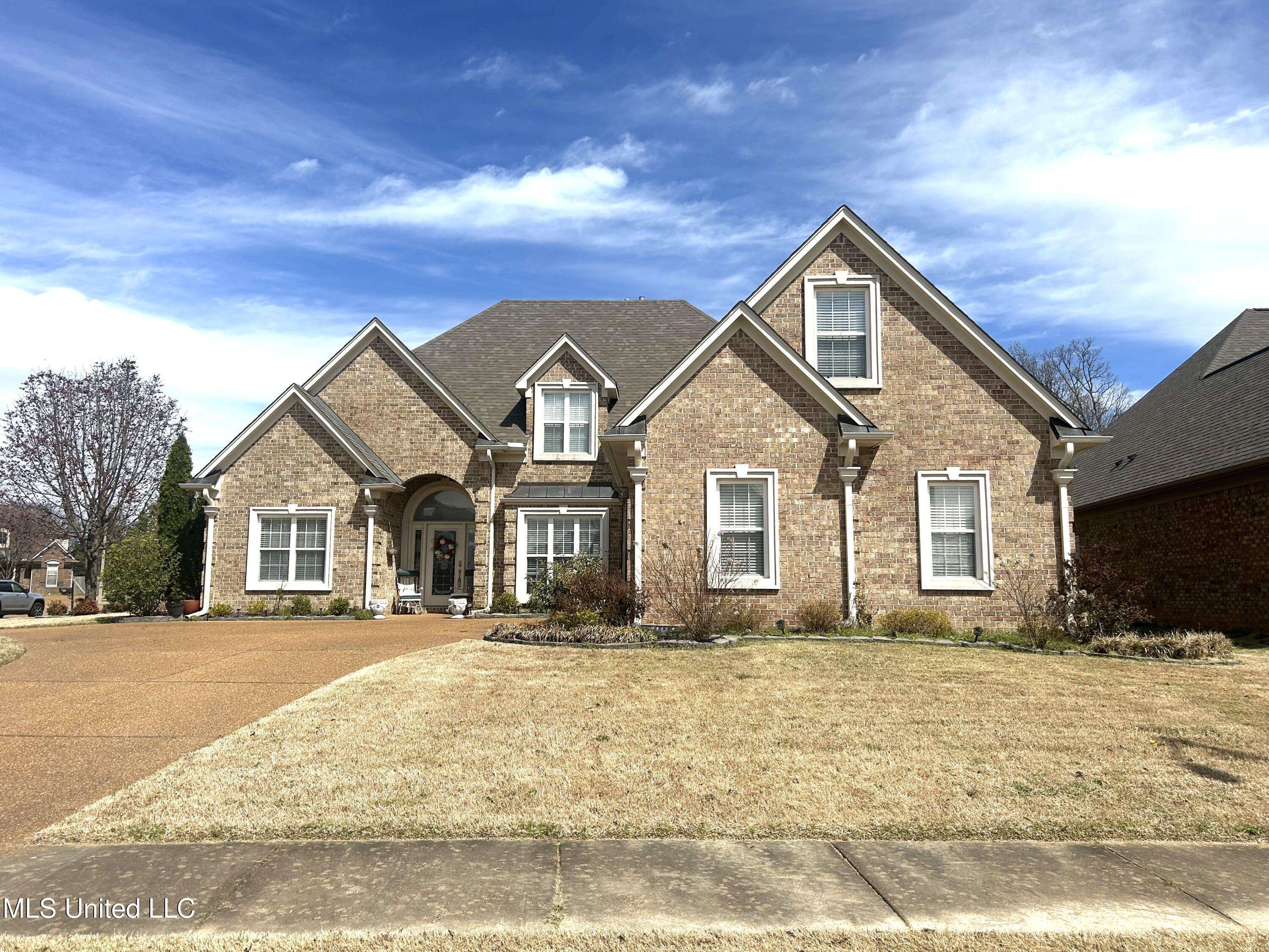 3570 E Enclave Drive, Southaven, MS 38672