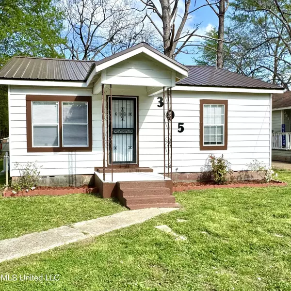 Greenwood, MS 38930,305 Senica Avenue