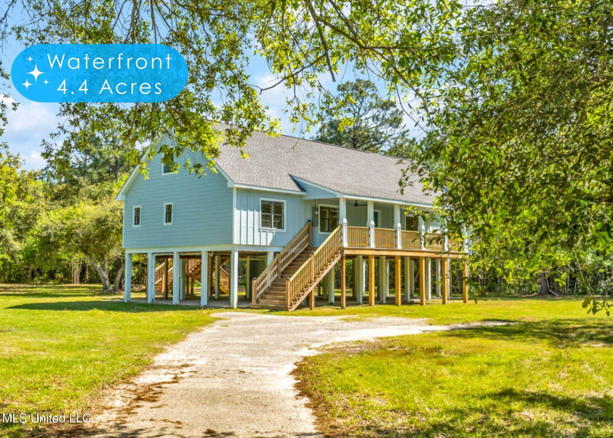 749 E North Street, Pass Christian, MS 39571