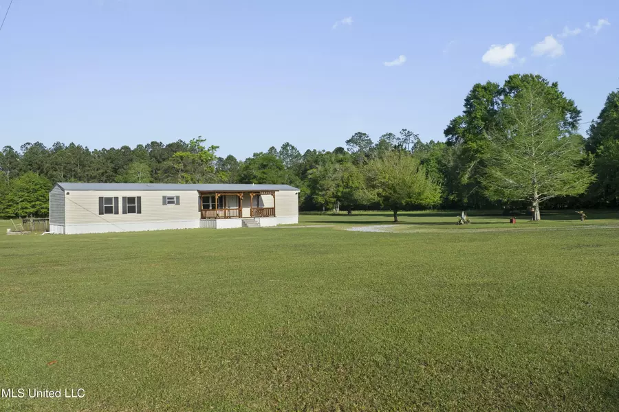 22335 Freddie Frank Road, Long Beach, MS 39560