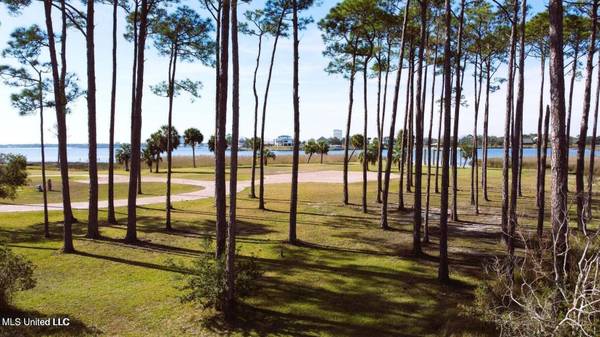 Branigar #21, Biloxi, MS 39532