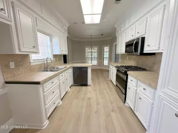 Ridgeland, MS 39157,207 Aspen Court