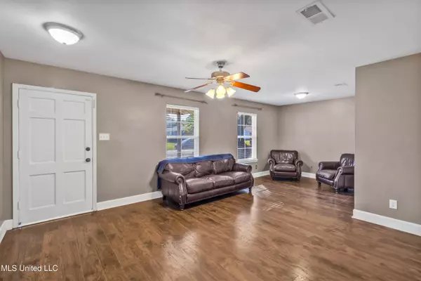 Long Beach, MS 39560,111 Edmund Drive