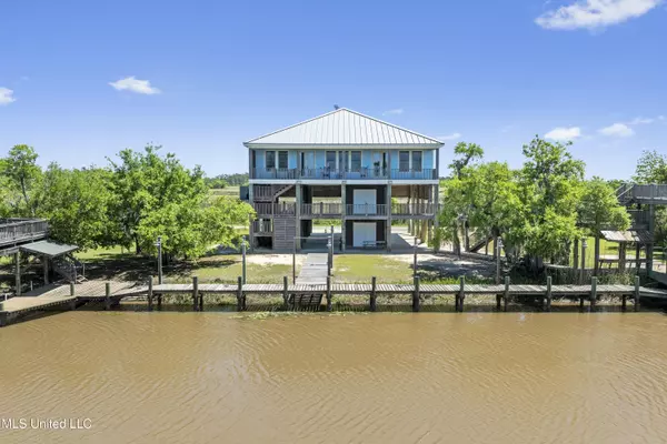 4035 Riverside Drive, Pearlington, MS 39572