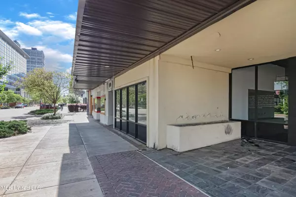 Jackson, MS 39201,1015 E Capitol Street