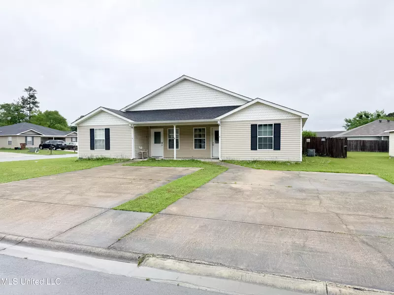 15130 Deer Creek Drive, D'iberville, MS 39540
