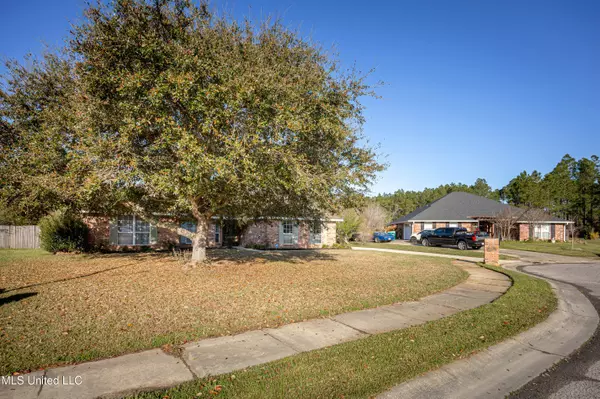 Ocean Springs, MS 39564,3122 Shadow Wood Drive