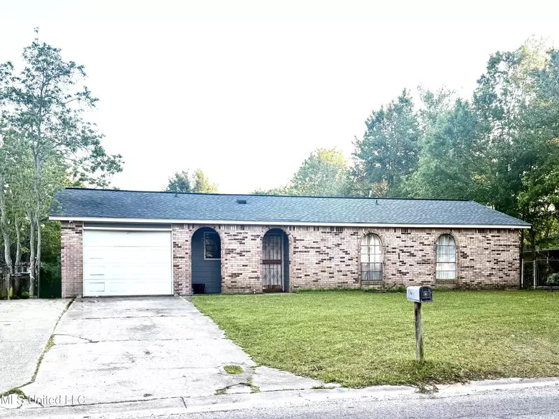 4083 Suzanne  Drive, D'iberville, MS 39540