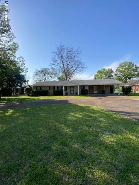 Clarksdale, MS 38614,309 Florence Avenue