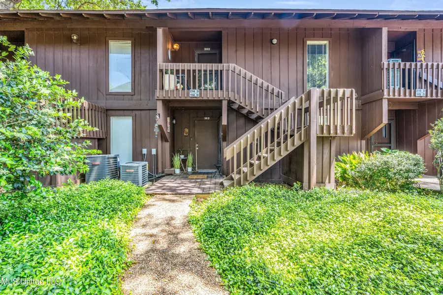 214 Molokai #D, Diamondhead, MS 39525