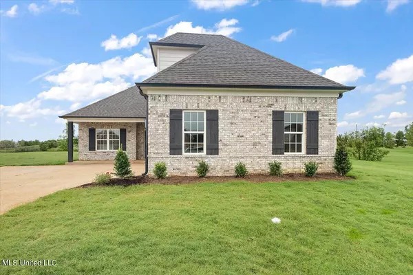 6384 Acorn Way,  Walls,  MS 38680