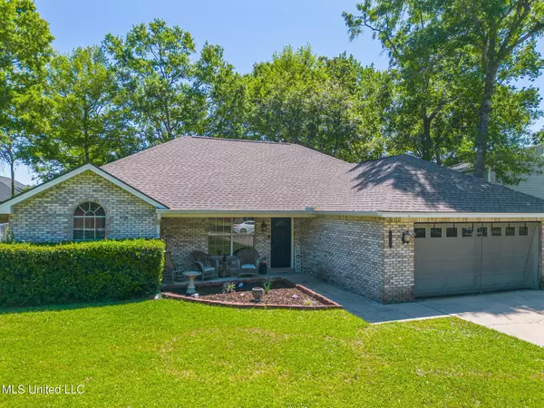 Ocean Springs, MS 39564,3204 N 2nd Street