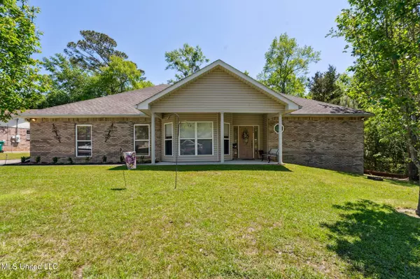 664 Ahiahi Place, Diamondhead, MS 39525
