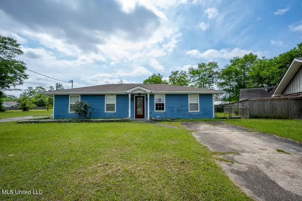214 Corinth Drive,  Bay Saint Louis,  MS 39520