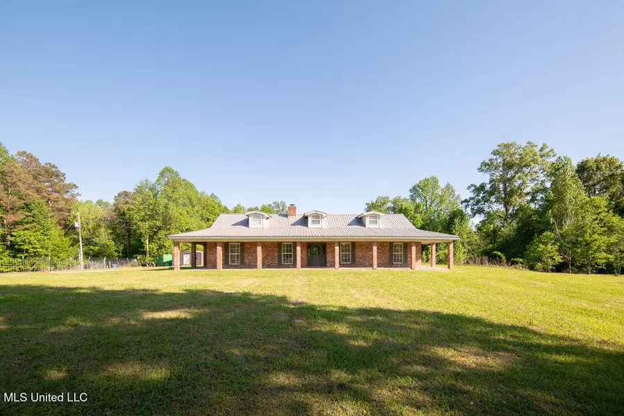 290 Abigail Lane, Bentonia, MS 39040