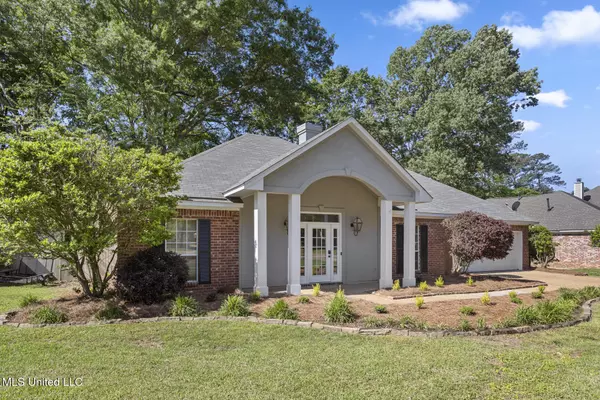 Ridgeland, MS 39157,425 Shadowood Drive